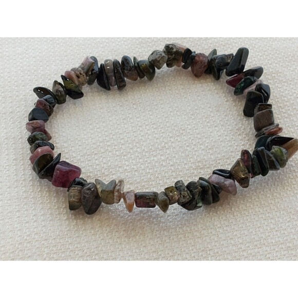 Handcrafted 5-12 mm Rainbow Tourmaline Gemstone Chip Stretch Bracelet 7.5"+ - Picture 1 of 7